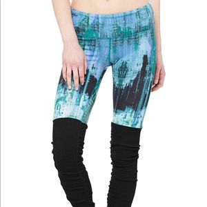 Alo Yoga Goddess Ribbed Legging